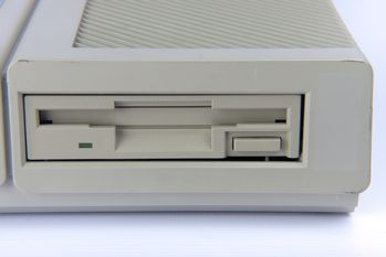 Side view of Atari Falcon 030