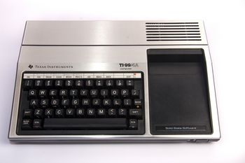 Front view of the Texas Instruments TI-99/4A